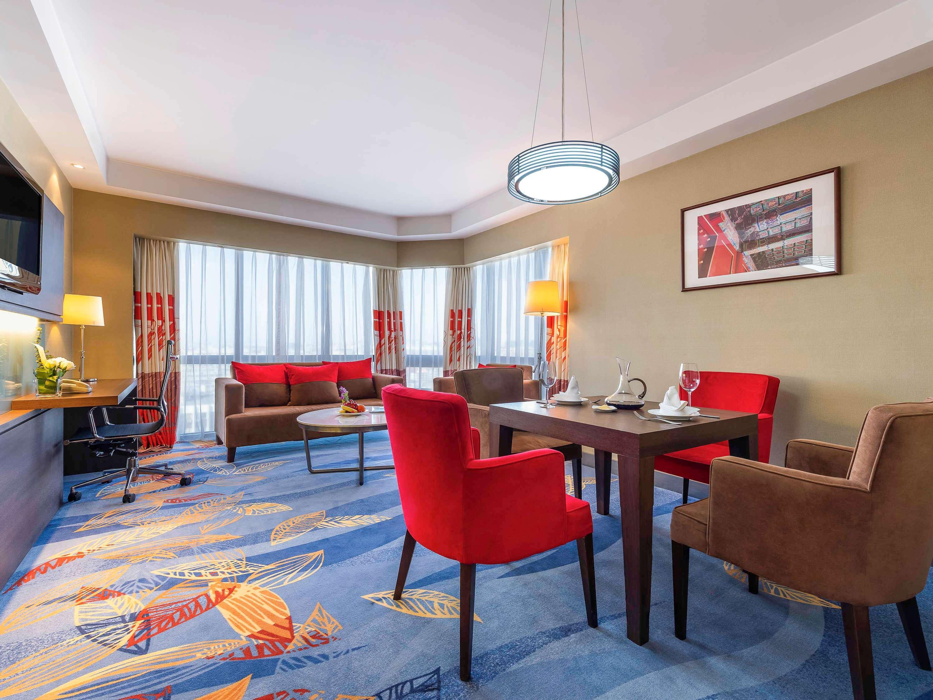 Novotel Beijing Peace Экстерьер фото