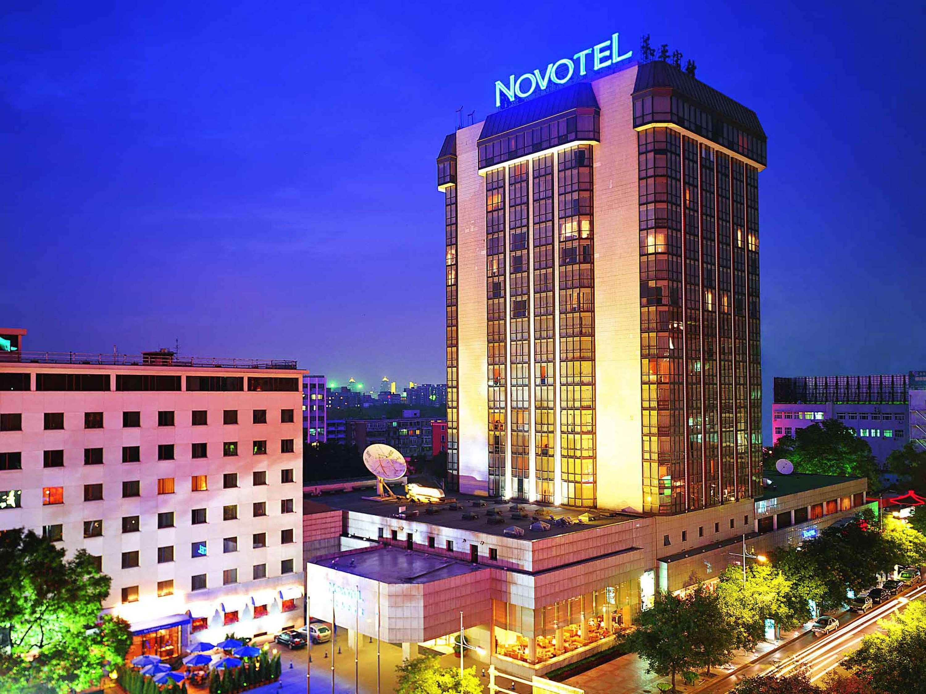 Novotel Beijing Peace Экстерьер фото