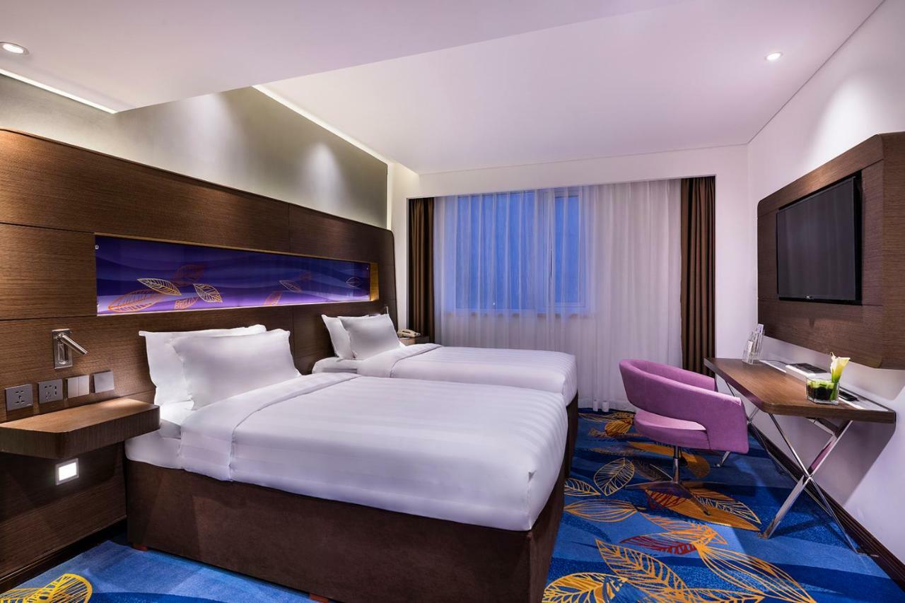 Novotel Beijing Peace Экстерьер фото