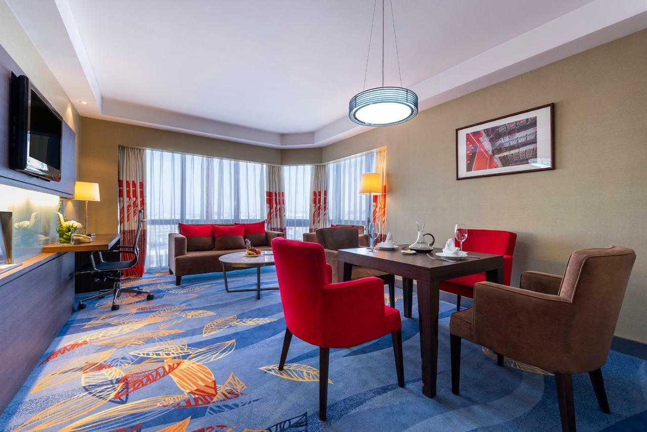 Novotel Beijing Peace Экстерьер фото