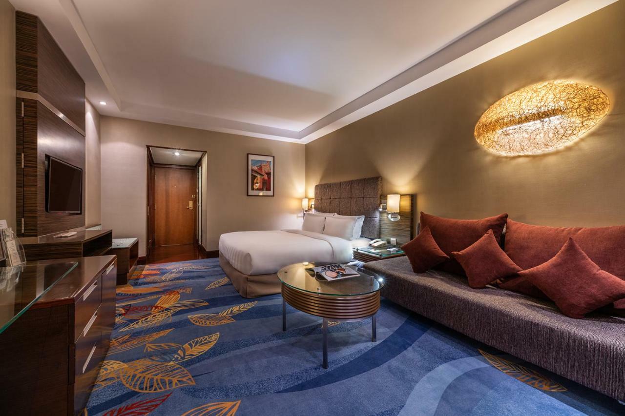 Novotel Beijing Peace Экстерьер фото